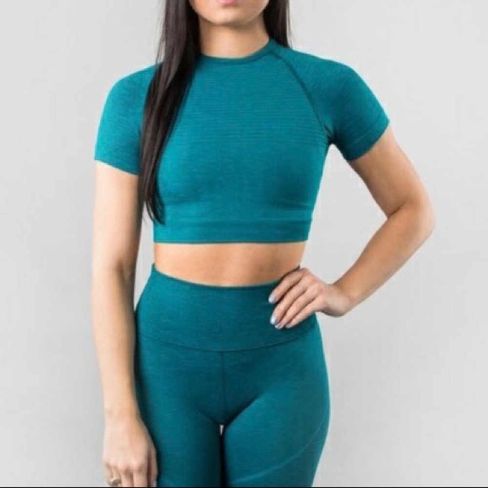 Crop Top Gym Shirt